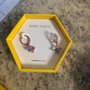NIB Bomb Party In The Know Earrings RBP3506